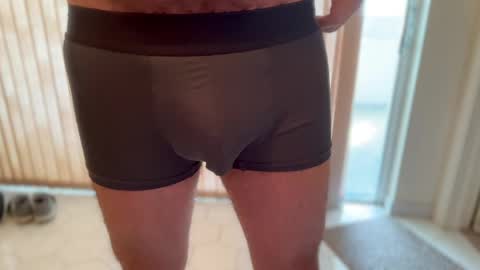 secret_neighbor_ online show from April 1, 2:03 pm