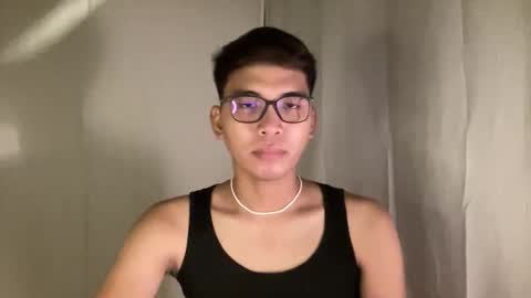 Snapshot of seductive_william chatting on September 20, 12:05 pm William online show from September 20, 12:05 pm