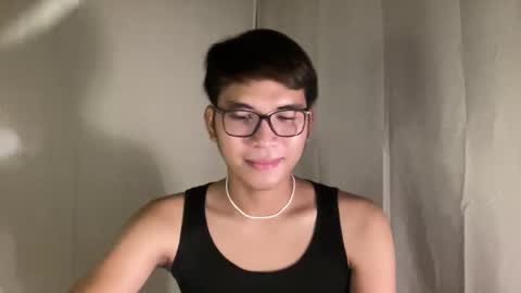 Snapshot of seductive_william chatting on September 18, 12:18 pm William online show from September 18, 12:18 pm