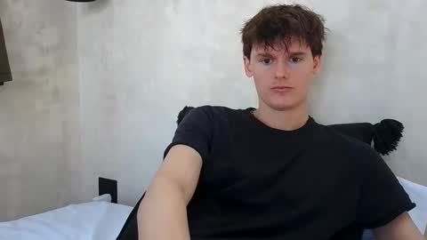 Snapshot of sensualalien chatting on October 20, 6:56 pm Cam online show from October 20, 6:56 pm