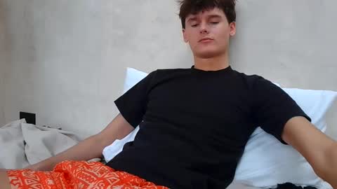 Snapshot of sensualalien chatting on October 9, 10:25 pm Cam online show from October 9, 10:25 pm