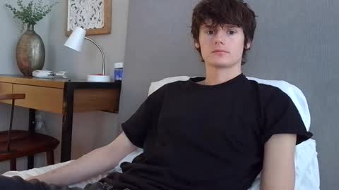 Snapshot of sensualalien chatting on March 3, 11:01 pm Cam online show from March 3, 11:01 pm