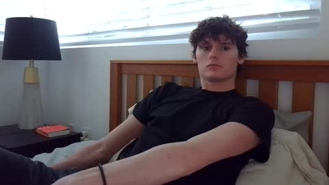 Snapshot of sensualalien chatting on January 22, 9:00 pm Cam online show from January 22, 9:00 pm