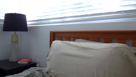 Snapshot of sensualalien chatting on February 15, 9:28 pm Cam online show from February 15, 9:28 pm