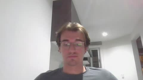 Snapshot of servandomier chatting on October 27, 5:21 am mier online show from October 27, 5:21 am