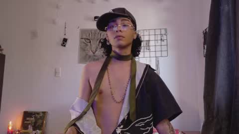 Alexis online show from July 12, 9:28 pm