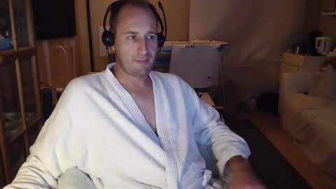 Snapshot of sexlobo1 chatting on January 24, 4:48 am Sexlobo online show from January 24, 4:48 am