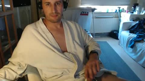 Snapshot of sexlobo1 chatting on March 8, 4:16 pm Sexlobo online show from March 8, 4:16 pm