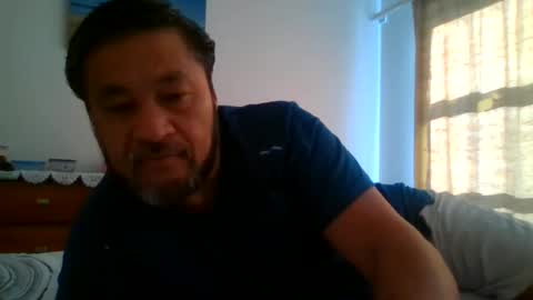 Dee online show from November 20, 7:45 pm