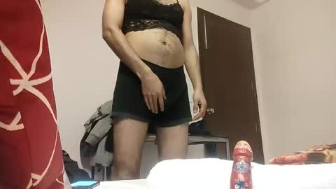 Snapshot of sexyd9913 chatting on January 15, 2:46 pm Sexyd online show from January 15, 2:46 pm