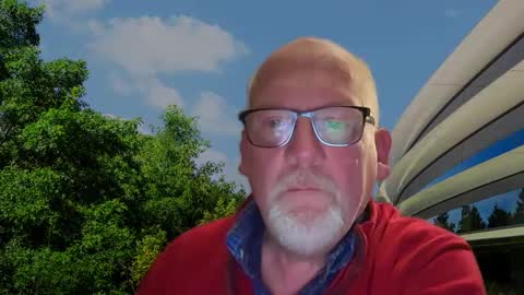 Snapshot of sexyman10091968 chatting on October 24, 10:44 pm SexyLuke online show from October 24, 10:44 pm