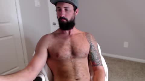 Snapshot of sexymanmk26 chatting on March 7, 1:40 pm lets go private  im ready to play pvt cum online show from March 7, 1:40 pm