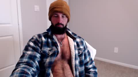 Snapshot of sexymanmk26 chatting on December 13, 1:12 pm lets go private  im ready to play pvt cum online show from December 13, 1:12 pm