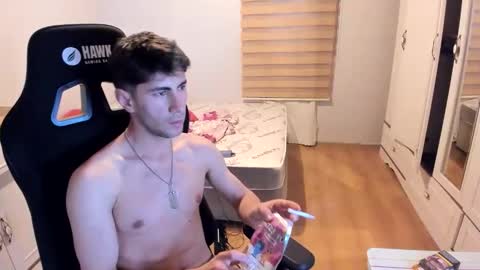 sexymann17 online show from June 2, 4:52 pm