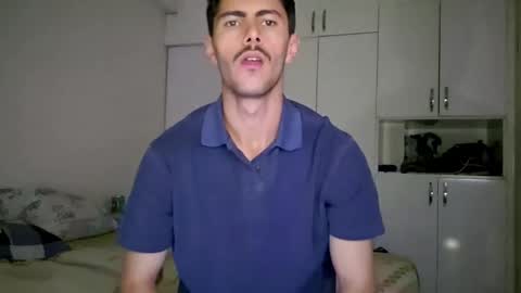 sexymann17 online show from May 21, 9:08 pm