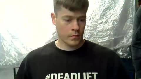 Snapshot of sexypornhot chatting on January 3, 6:33 am Erikson online show from January 3, 6:33 am