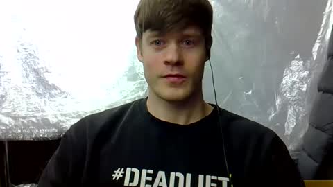 Snapshot of sexypornhot chatting on December 11, 6:27 am Erikson online show from December 11, 6:27 am