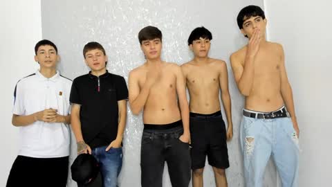 Snapshot of sexys_boys18 chatting on January 7, 12:34 am MATIAS-18   THIAHO -18  MAX-19  NICOKALY-19  CAIN-19   MOD ESTEBAN online show from January 7, 12:34 am