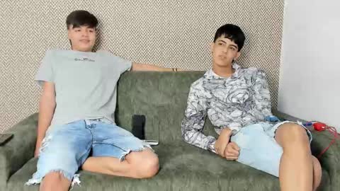 Snapshot of sexys_boys18 chatting on March 5, 1:50 pm MATIAS-18   THIAHO -18  MAX-19  NICOKALY-19  CAIN-19   MOD ESTEBAN online show from March 5, 1:50 pm
