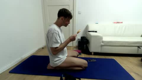 urPersonalToyboy420 online show from July 10, 8:32 pm