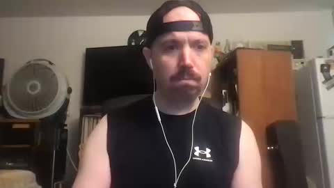 Snapshot of sfgiants1982 chatting on October 14, 7:43 pm sfgiants1982 online show from October 14, 7:43 pm