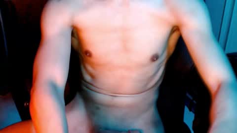 Snapshot of shadowfriend30 chatting on February 7, 7:18 am shadowfriend30 online show from February 7, 7:18 am