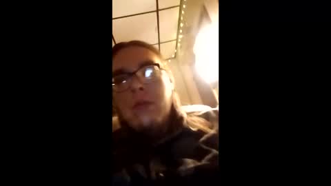 shawnv293 online show from April 26, 7:17 am