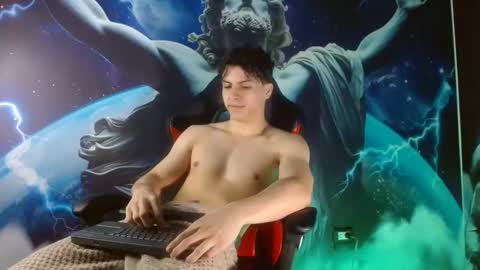 Snapshot of shinobi_grey chatting on December 4, 1:42 pm  .. shinobi .. online show from December 4, 1:42 pm