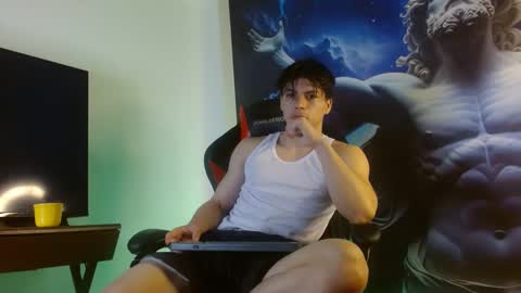 Snapshot of shinobi_grey chatting on January 8, 3:17 pm  .. shinobi .. online show from January 8, 3:17 pm
