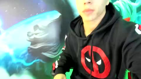 Snapshot of shinobi_grey chatting on December 16, 12:49 pm  .. shinobi .. online show from December 16, 12:49 pm