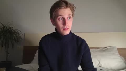 Matthew online show from September 23, 9:25 pm