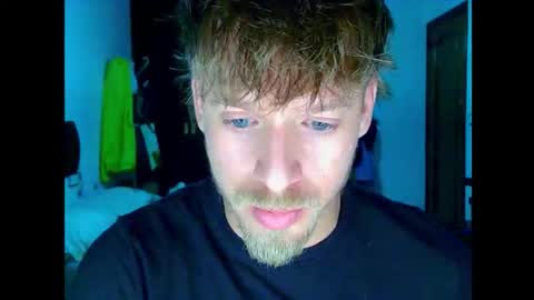 Cick Goreskin online show from December 4, 4:19 am