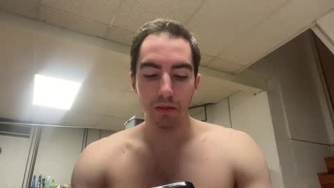 shirtlesshunk15 online show from March 13, 12:51 am