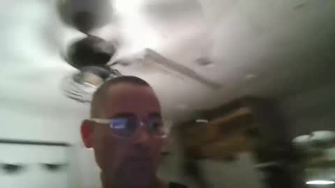 Red4040 online show from October 6, 7:46 am