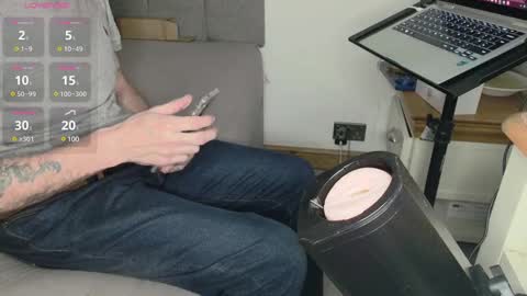 showofjay online show from February 15, 2:05 am