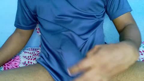 shyeyes online show from December 14, 2:45 am