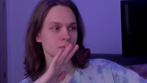 Mark online show from September 18, 12:29 pm