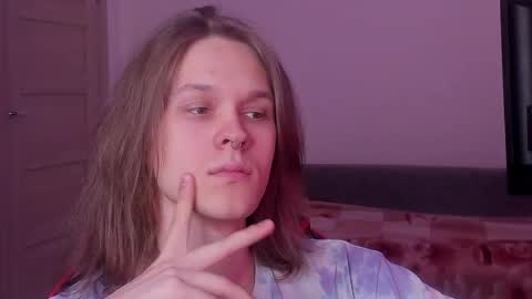 Mark online show from September 19, 12:38 pm