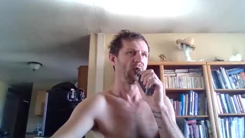 Snapshot of shyguy9387 chatting on January 2, 5:50 pm shyguy9387 online show from January 2, 5:50 pm