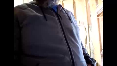 Shy Guy online show from December 3, 5:30 pm