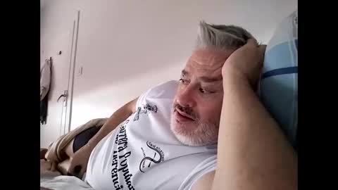 Snapshot of sibemolx chatting on September 28, 12:47 pm sibemolx online show from September 28, 12:47 pm