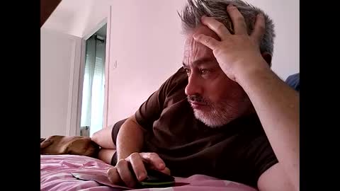 Snapshot of sibemolx chatting on October 1, 2:43 pm sibemolx online show from October 1, 2:43 pm