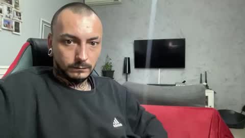 sidvicious23cm online show from February 24, 7:03 pm