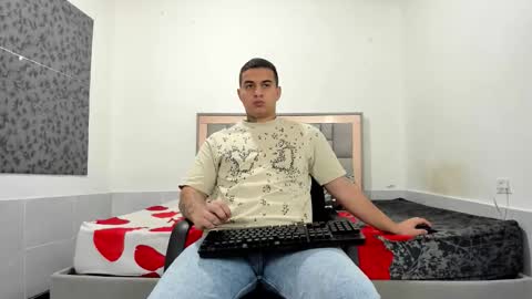 SIMON KELER online show from March 6, 11:07 am