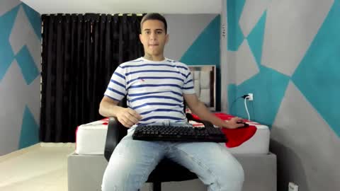 SIMON KELER online show from December 31, 8:23 pm