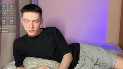 Simon online show from March 31, 11:06 pm