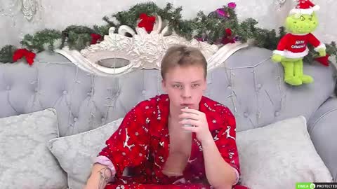 Simon online show from December 21, 9:06 am