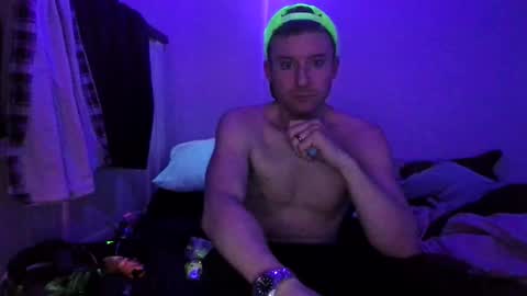 sinnyboi online show from May 11, 12:18 pm
