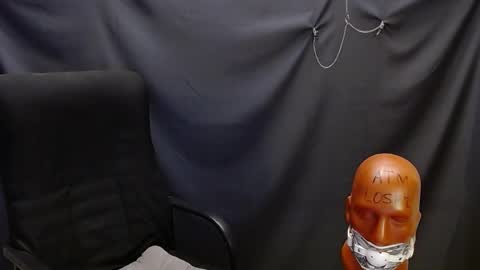 Sir Damien online show from March 5, 8:33 pm