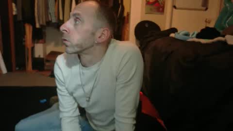 Danny skiff online show from April 14, 2:22 am